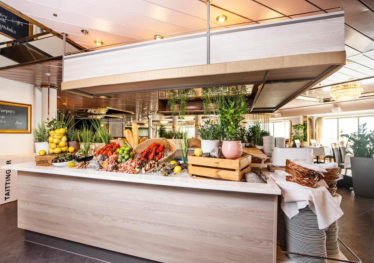 Hotel Viking Line Ferry Gabriella - 2-Night Cruise Stockholm-Helsinki-Sztokholm Zewnętrze zdjęcie
